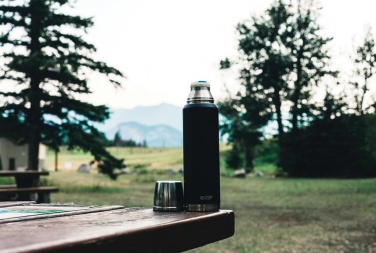 Logotrade Werbegeschenke das Foto: Swiss Peak Elite  1l Kupfer Vakuum Flasche