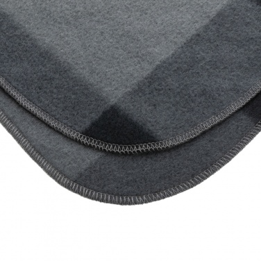 Logotrade werbemittel das Foto: Weiche karierte Fleece-Decke