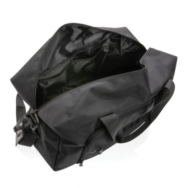Logotrade Firmengeschenke das Foto: Swiss Peak AWARE™ RPET Voyager Wochenendtasche