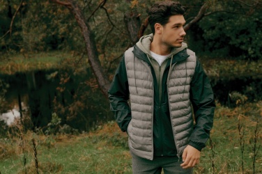 Logotrade Werbegeschenke das Foto: Iqoniq Logan Lightweight Jacke aus recyceltem Polyester