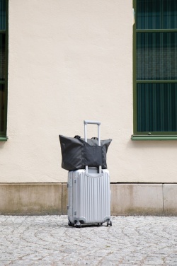 Logotrade Logogeschenke das Foto: VINGA Livorno Wochenendtasche aus GRS recyceltem Polyester