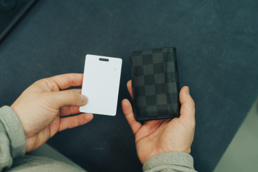 Logotrade Firmengeschenke das Foto: Findcard RCS rABS Karte mit weltweiter Ortung