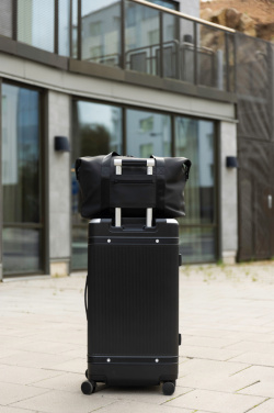 Logotrade Firmengeschenke das Foto: VINGA Baltimore RCS 24h Wochenendtasche
