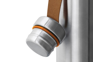 Logotrade Geschäftsgeschenke das Foto: Black+Blum isolierte Wasserflasche klein, 500ml