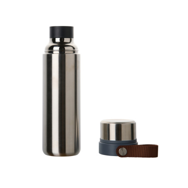 Logotrade Geschäftsgeschenke das Foto: VINGA Tono RCS Thermoskanne mit zwei Bechern, 750ml