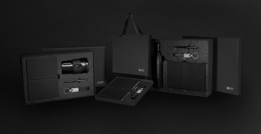 Logotrade werbemittel das Foto: Swiss Peak RCS Deluxe Business-Set mit Becher