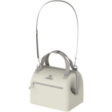 Logotrade Logogeschenke das Foto: Stanley The All-Day Julienne Mini-Kühltasche für 10 Dosen aus recyceltem Material 