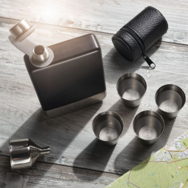 Logotrade business gift image of: Hip flask set TAHAT Schwarzwolf