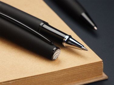Logo trade promotional giveaways image of: Striped Flint Pen set 1284036