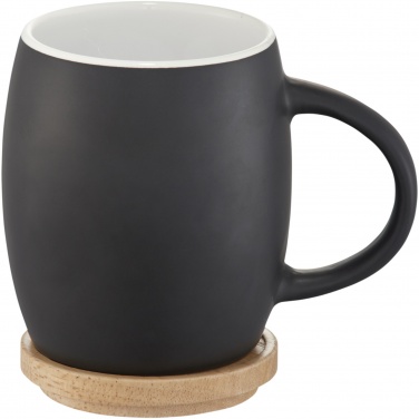 Logotrade meene foto: Kolde 400 ml keraamiline kruus puidust alusega