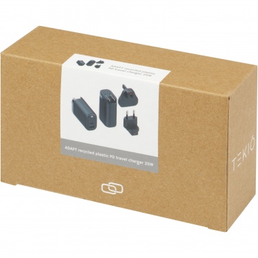 Logo trade reklaamkingituse pilt: ADAPT 25W taaskasutatud plastist PD reisilaadija