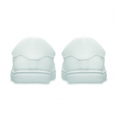 Logo trade meened foto: PU suuruses 46 tossud