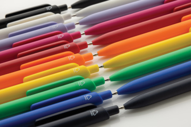 Logotrade firmakingi foto: Polt GRS sertifikaadiga R-ABS pliiats