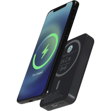 Logo trade reklaamtooted foto: Acrab 5000 mAh 15W magnetiline juhtmevaba varupatarei koos 20W PD-ga - valmistatud taaskasutatud plastist