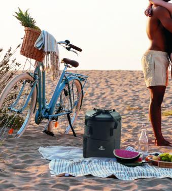 Logotrade reklaamkingi foto: COLDI külmakott-seljakott 600D RPET-ist