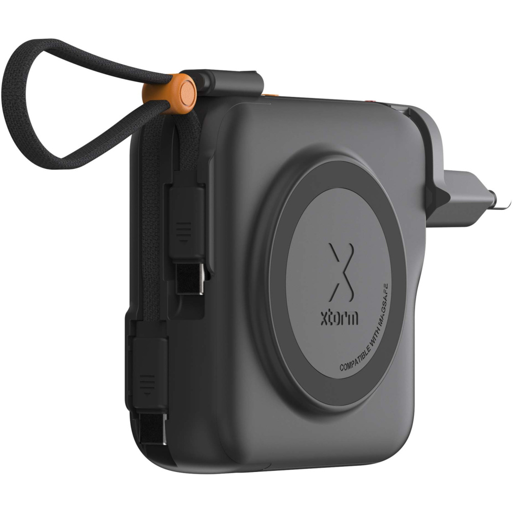 Logotrade reklaamkingi foto: Xtorm TravelPro 30W 10 000 mAh 3-ühes reisilaadija
