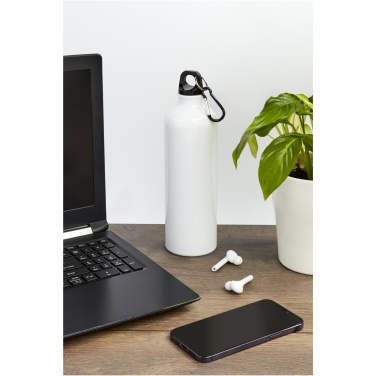 Logotrade mainostuote tuotekuva: Oregon 770 ml:n RCS-sertifioitu kierrätetty alumiininen vesipullo karabiinikoukulla