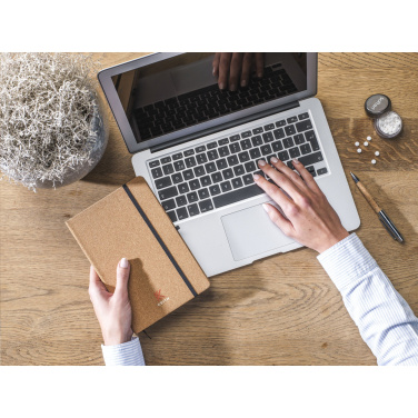 Logotrade mainostuote tuotekuva: CorkNote A5 Paperinen muistivihko