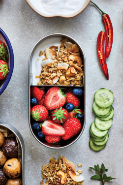 Logotrade mainoslahja tuotekuva: Black+Blum teräksestä valmistettu kaksiosainen eväsrasia