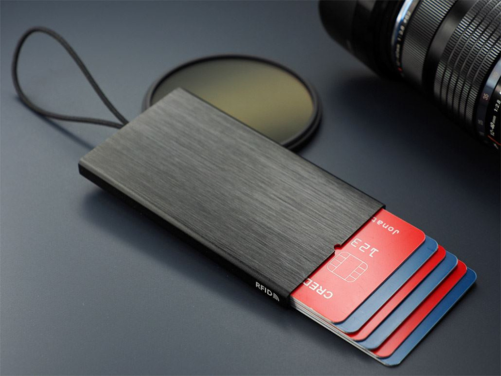 Logotrade reklaminiai produktai nuotrauka: RFID kreditinės ir vizitinės kortelių laikiklis 126615500