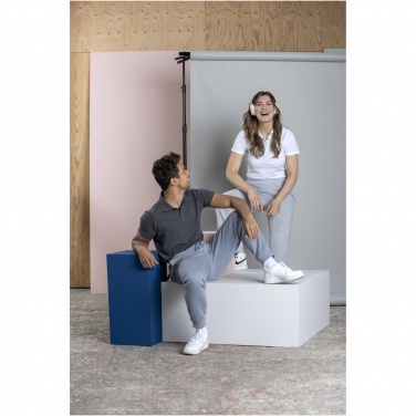 Logotrade korporatīvās dāvanas foto: Grafīta vīriešu organiskais polo ar īsām piedurknēm