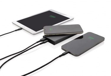 Logotrade dāvanas foto: Terra RCS pārstrādāta 18W alumīnija 10000 powerbank 10W