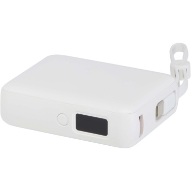 Logotrade Ideja dāvanas foto: Acrux 10.000 mAh 35W planšetdatora pārnēsājamais akumulators ar iebūvētu C tipa kabeli - izgatavots no pārstrādātas plastmasas