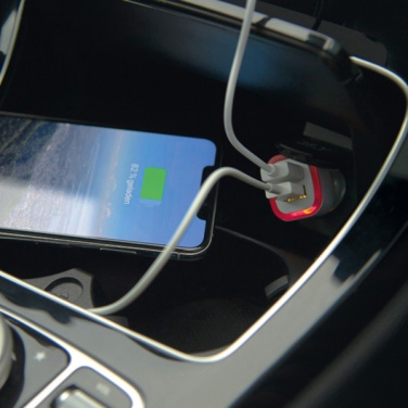 Лого трейд бизнес-подарки фото: USB-адаптер для зарядки KFZ FRUIT