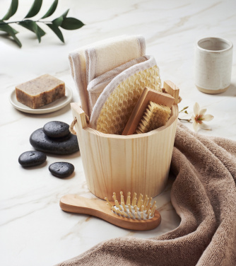 Лого трейд pекламные продукты фото: Bath gift set in wooden bucket