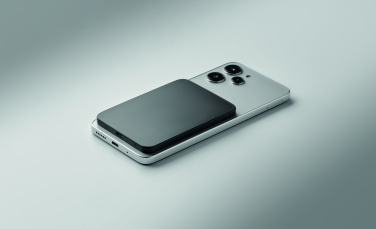 Лого трейд pекламные cувениры фото: Slim magnetic power bank 20W