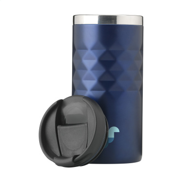 Logotrade presentreklam bild: Geometrisk mugg RCS återvunnet stål 280 ml termokopp