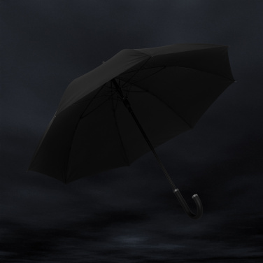 Logotrade profilprodukter bild: Swiss Peak Vero Aware™ RPET 25” paraply med lyxigt handtag