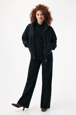 Logotrade kampanjprodukter bild: IQONQ Odin jacka i återvunnen polyester - urban stil