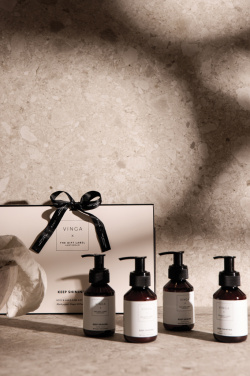 Logotrade kampanjprodukter bild: VINGA x TGL kropps- och handvård gåvoset