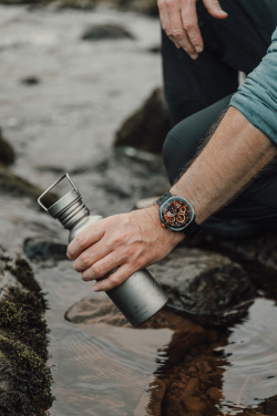 Logotrade reklamprodukter bild: Nordic Drift Trail Light Titanium vattenflaska 600 ml